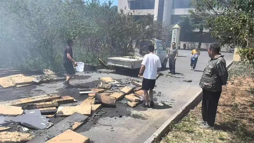 00后消防员赶考路上折返20多次灭火，“火情紧急，考试还有下一次”