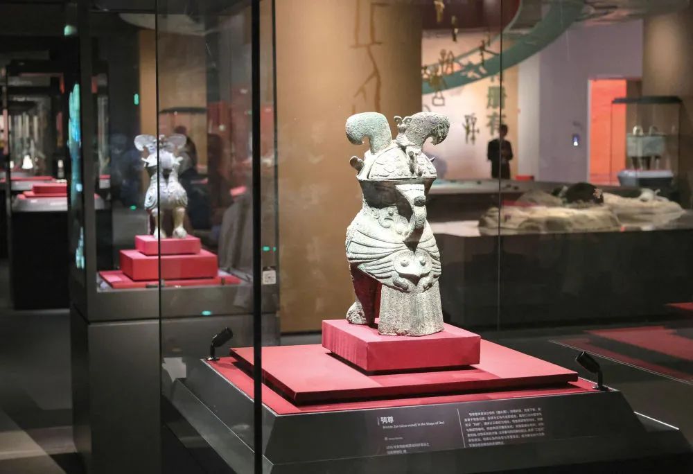 青铜甲骨话殷商 青铜甲骨话殷商