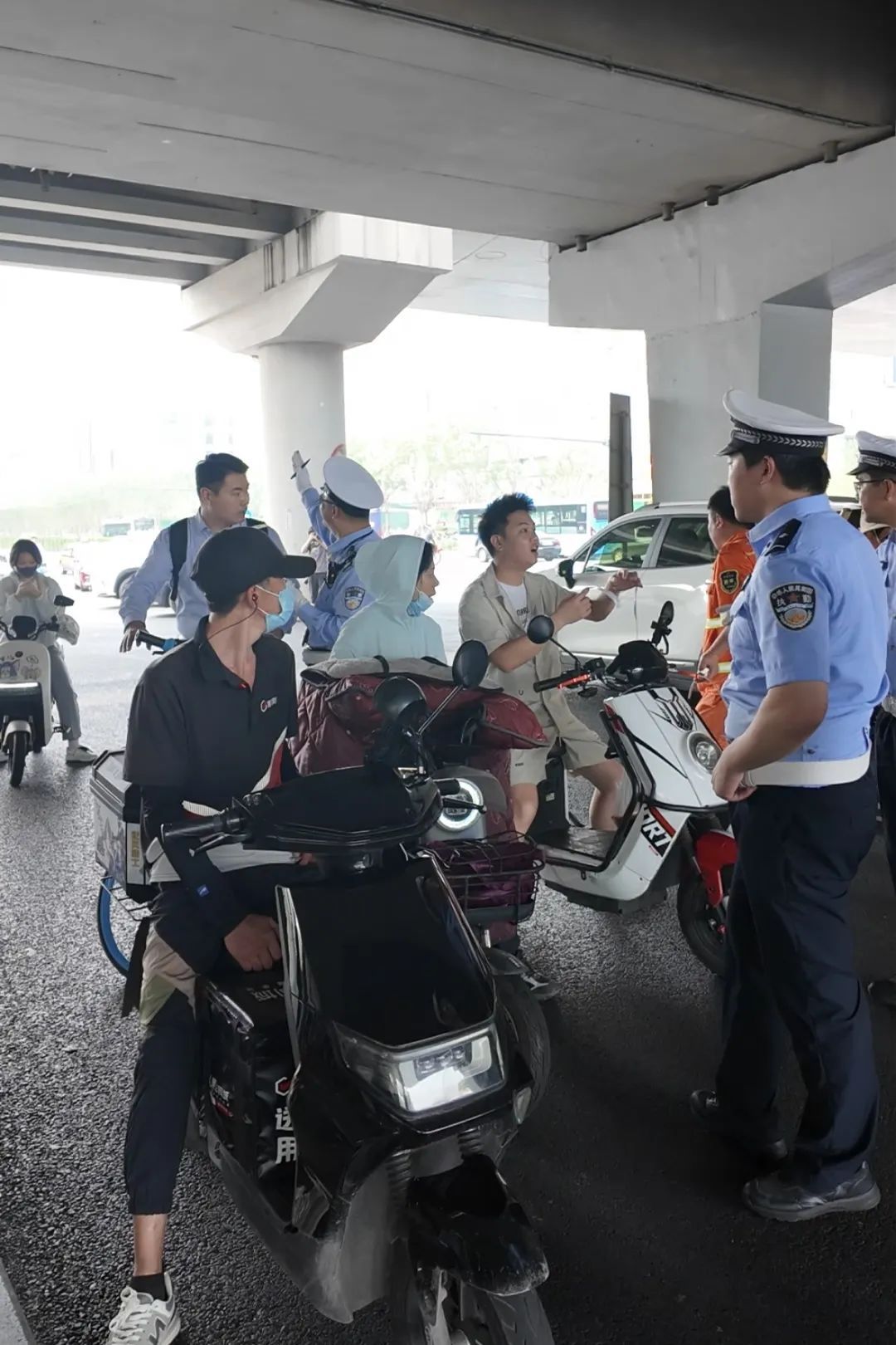 1小时处罚80多起！北京交警严查这类违法行为
