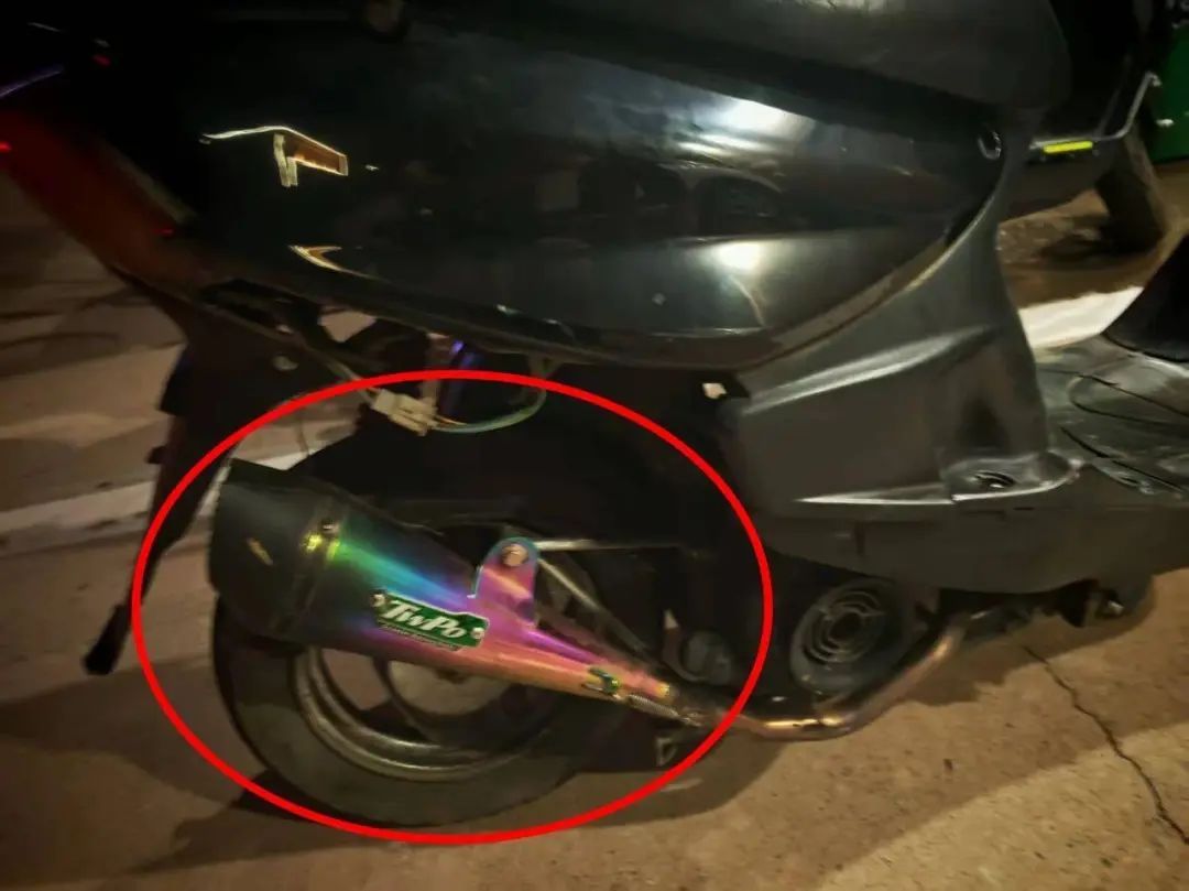 近期已有多人被查!可能构成危险驾驶罪,遇到快举报→ 近期已有多人被查!可能构成危险驾驶罪,遇到快举报→