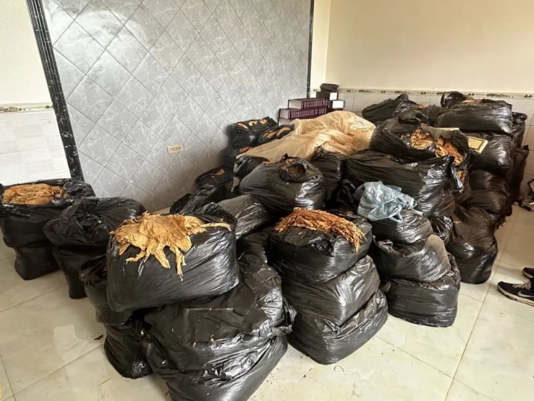 全链条打击，11人落网！内蒙古一地警方破获特大非法经营烟丝案