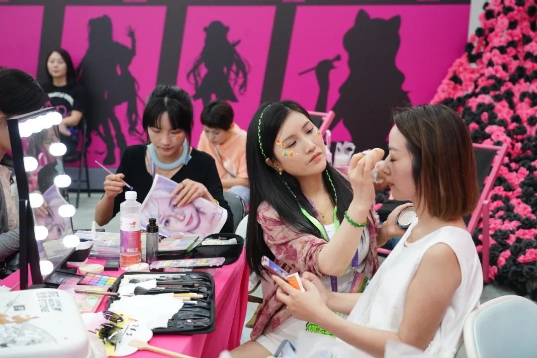 “演唱会热”持续升温,“行走的GDP”如何撬动一城消费? “演唱会热”持续升温,“行走的GDP”如何撬动一城消费?