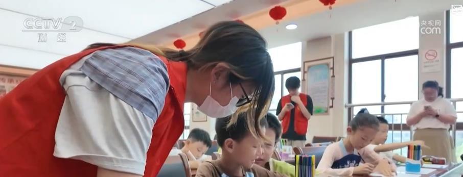 破解暑期“看护难”：暑托班亮点纷呈 托起多彩假期