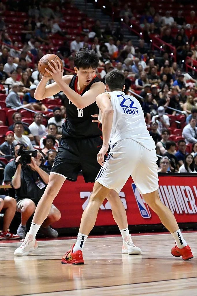 10分4篮板5助攻3盖帽！中国球员杨瀚森NBA首秀填满数据栏