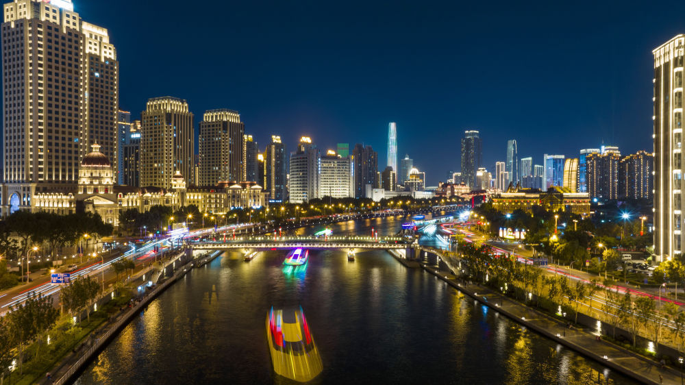 酷暑热浪中，“清凉经济”释放暑期消费强劲动能