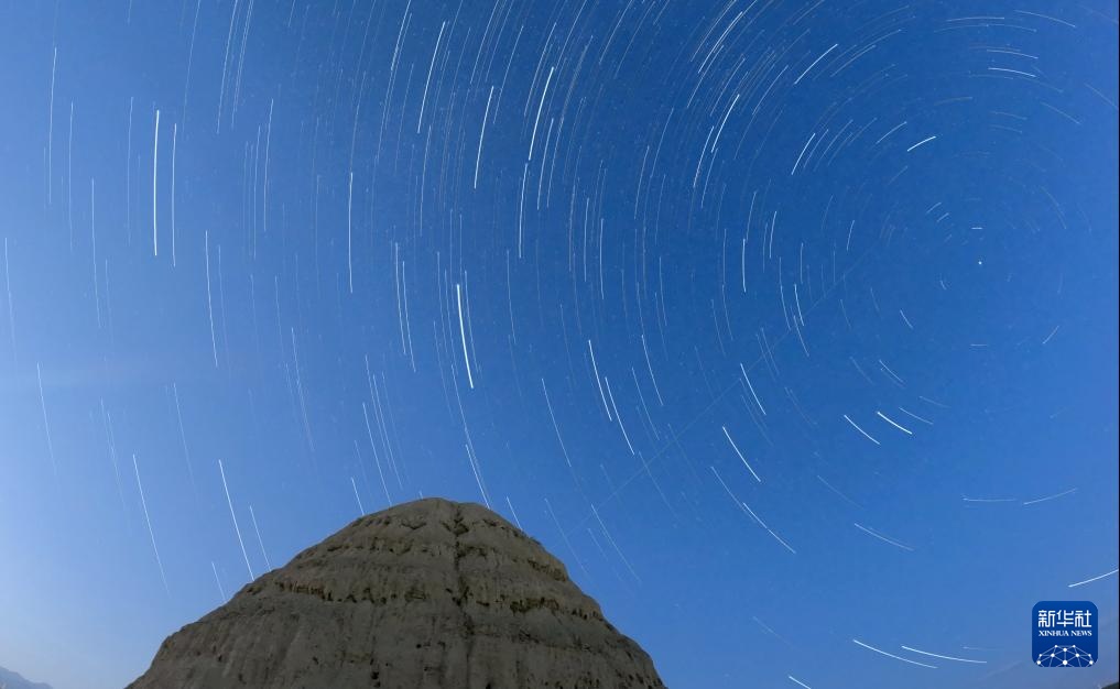 星空下的西夏陵