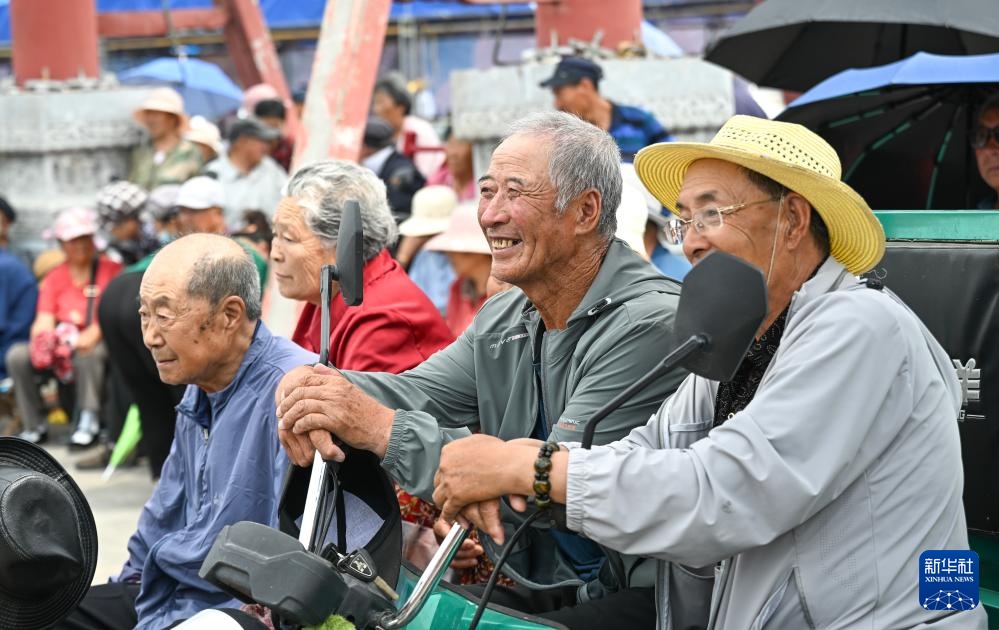 内蒙古多伦县：晋剧开唱