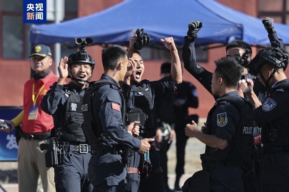 “尖刀·使命”2025年全国公安特警挑战赛闭幕 多图感受飒爽英姿