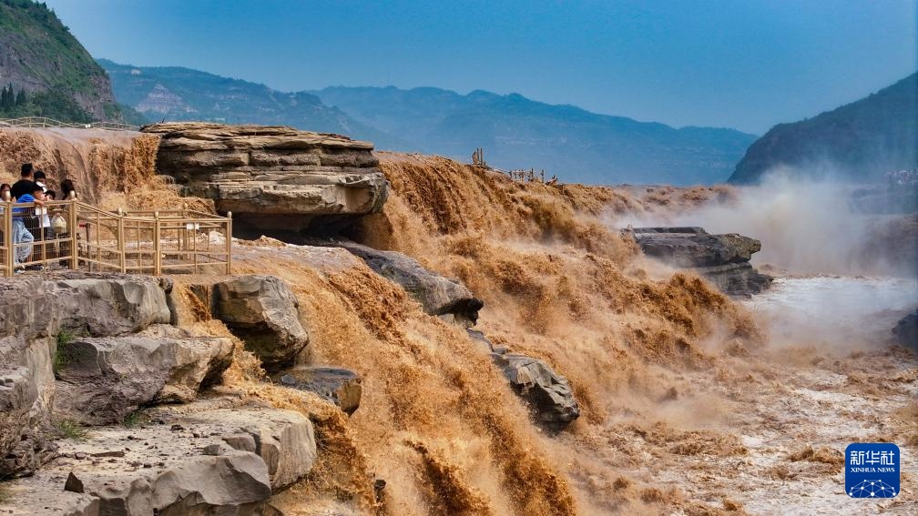 陕西延安:壶口瀑布金涛拍岸 陕西延安:壶口瀑布金涛拍岸