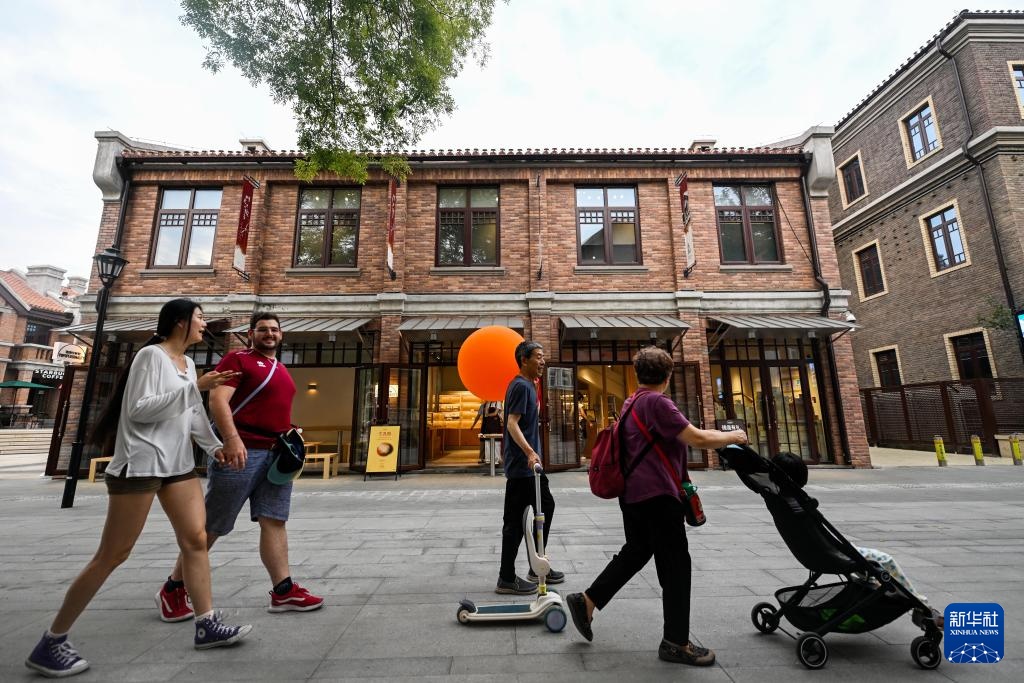 天津五大道步行街竣工开放 天津五大道步行街竣工开放