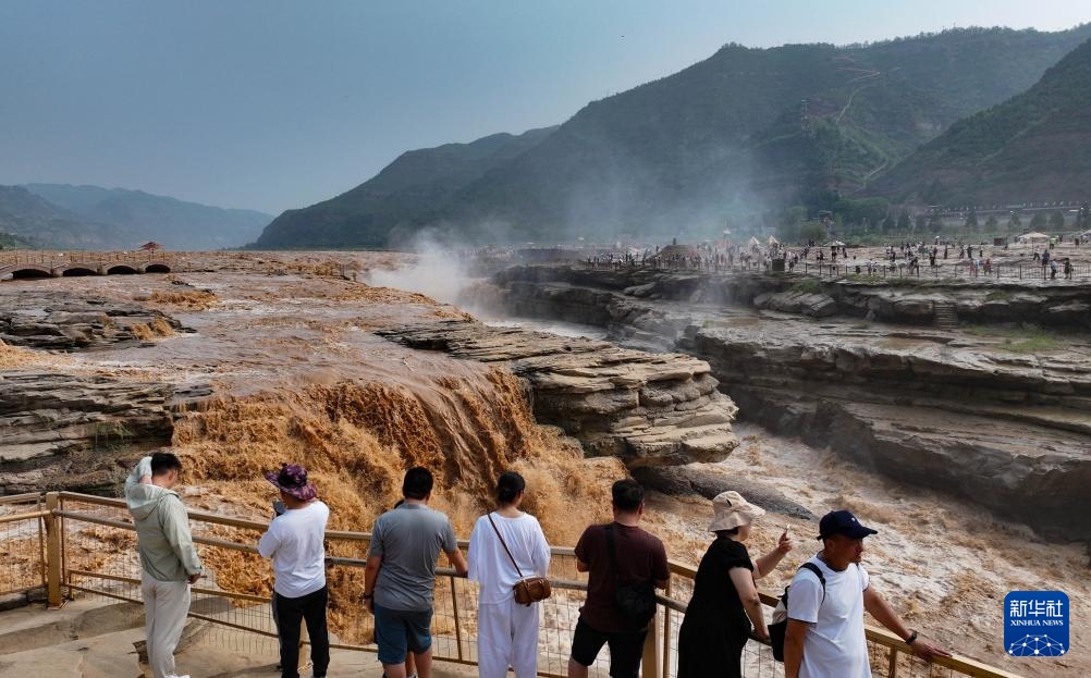 陕西延安:壶口瀑布金涛拍岸 陕西延安:壶口瀑布金涛拍岸