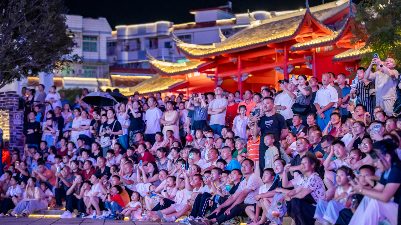组图丨走进龙岩连城“夏夜童话”非遗奇妙夜 组图丨走进龙岩连城“夏夜童话”非遗奇妙夜