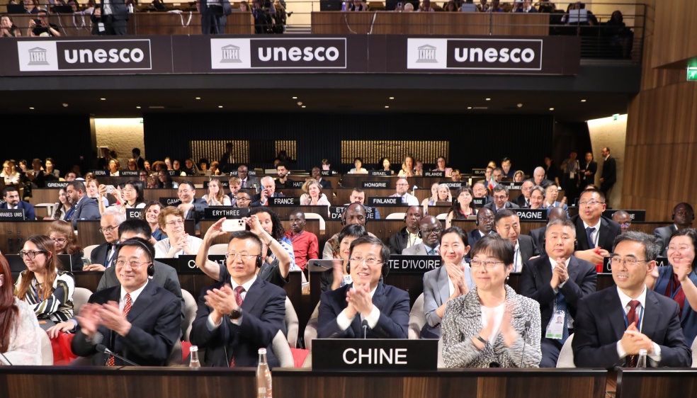 共同见证!“西夏陵”申遗现场难忘时刻 共同见证!“西夏陵”申遗现场难忘时刻