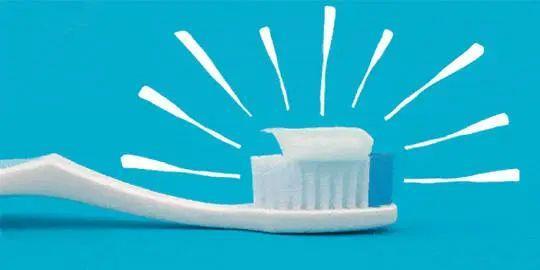 “睡前刷牙”并不是最佳时间?正确刷牙避开这些误区→ “睡前刷牙”并不是最佳时间?正确刷牙避开这些误区→