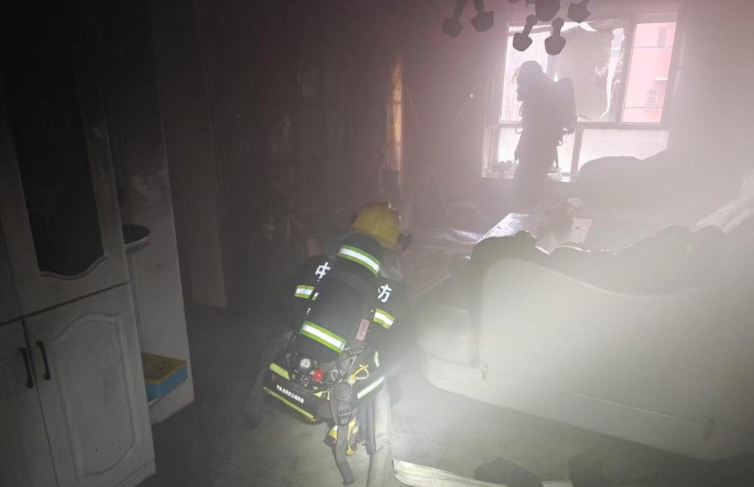 电器着火先灭火还是先断电？