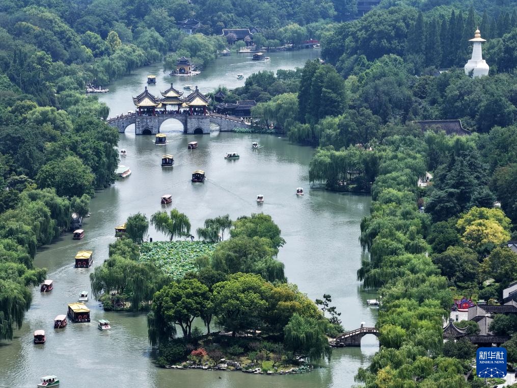 酷暑催热“清凉经济” 酷暑催热“清凉经济”