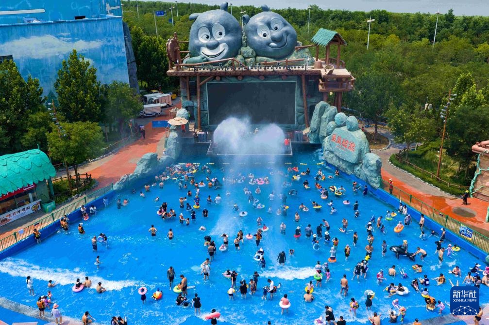 酷暑催热“清凉经济” 酷暑催热“清凉经济”