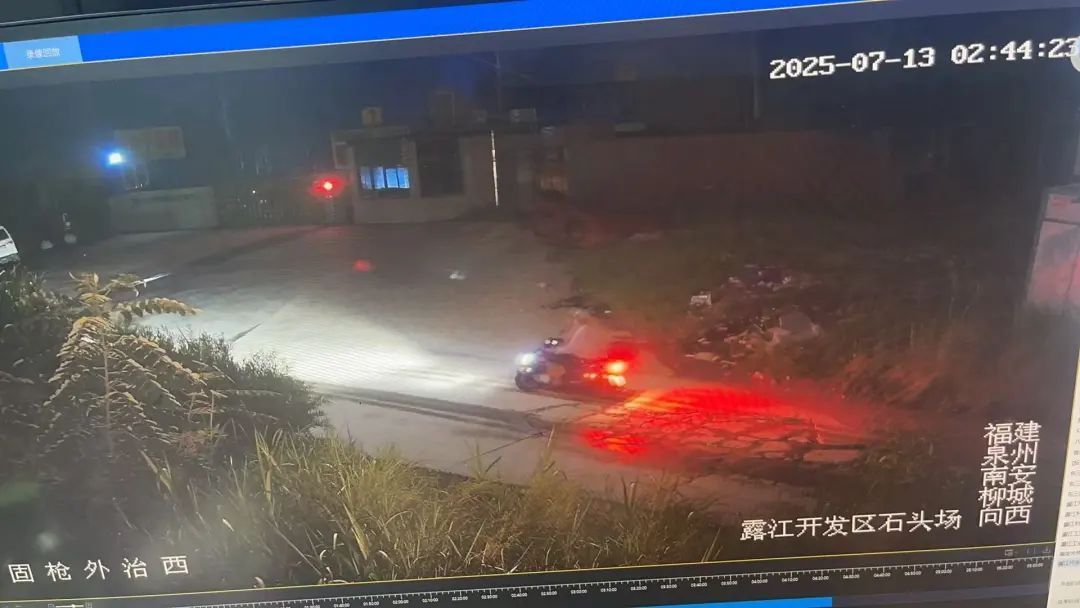 厦门一七旬老人骑摩托车跨市流浪……