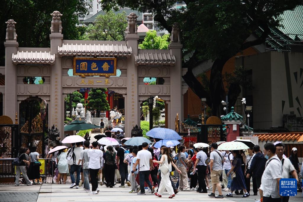 香港故事丨黄大仙信俗:从香火氤氲到非遗新韵 香港故事丨黄大仙信俗:从香火氤氲到非遗新韵