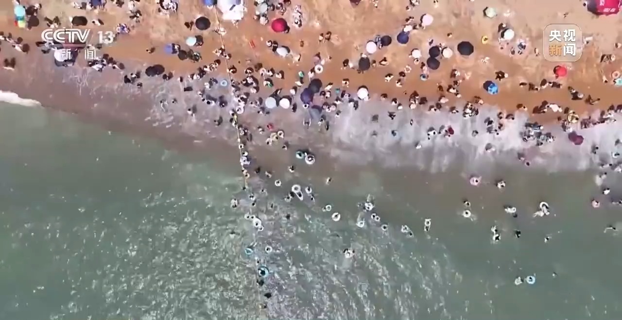 极端高温侵袭 越来越热的夏天该如何应对？