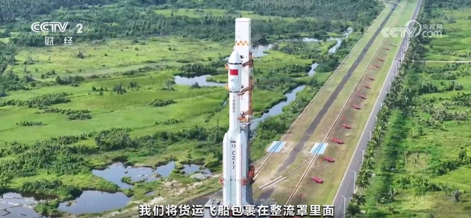 “太空快递”已打包 舱外航天服即将“上新” “太空快递”已打包 舱外航天服即将“上新”