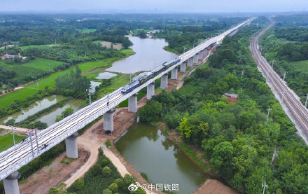 上半年全国铁路完成固定资产投资3559亿元 同比增长5.5%