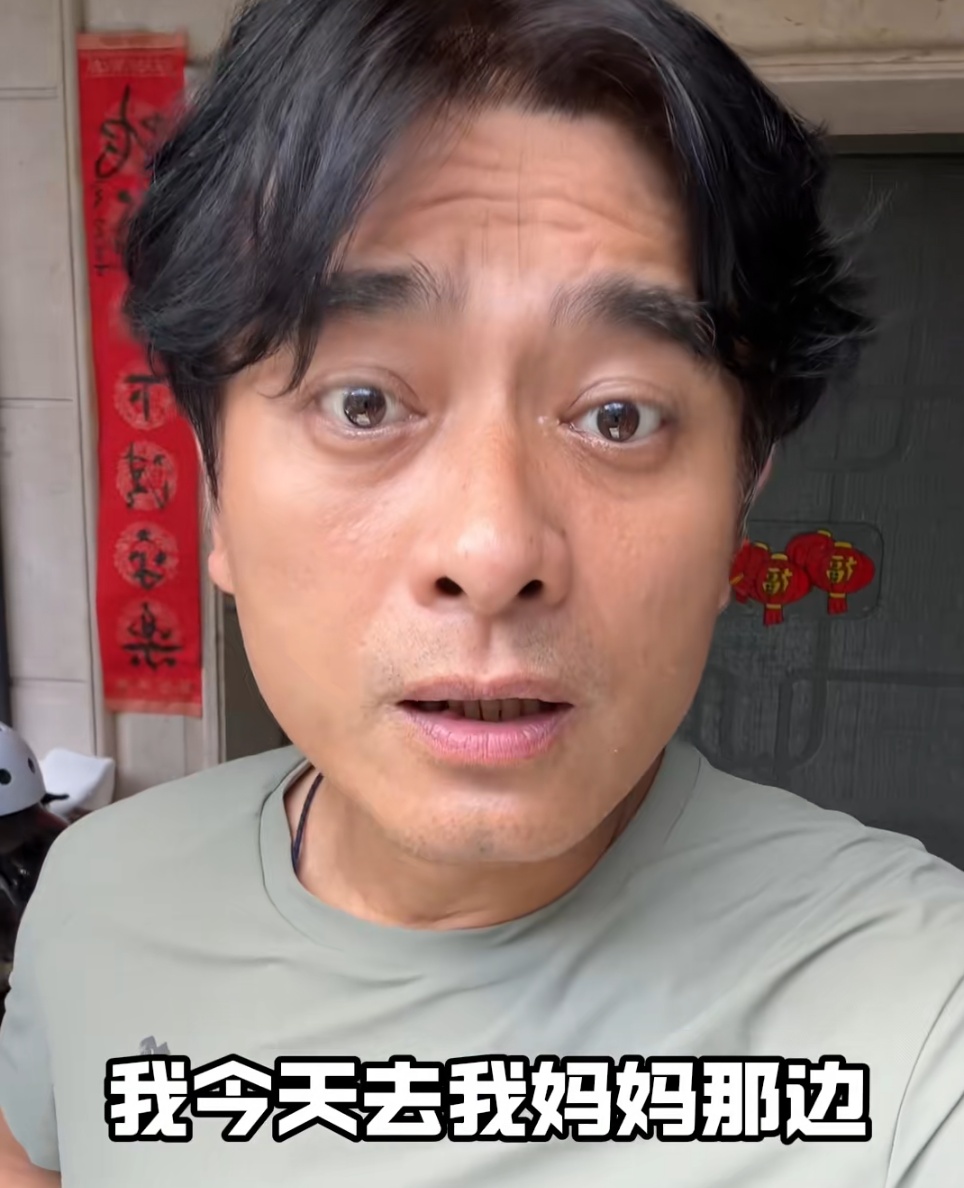 陈龙突击父母家！妈妈心虚回应……网友: 太有共鸣了！