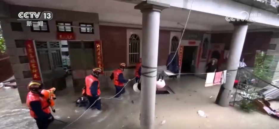 多地多部门以“迅”应“汛” 以“雨”为令全力保安全保畅通 多地多部门以“迅”应“汛” 以“雨”为令全力保安全保畅通