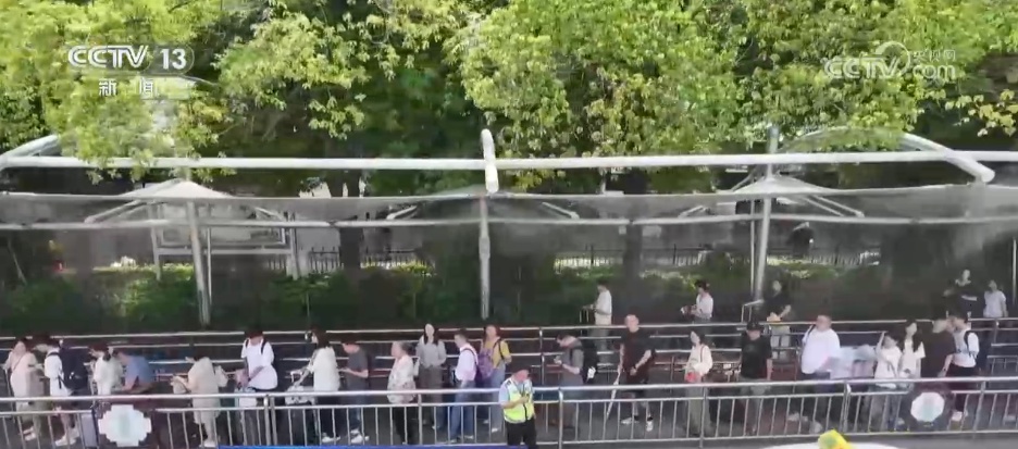 各地防暑度夏有“凉”方 新科技新技术助力城市迎战高温“烤”验 各地防暑度夏有“凉”方 新科技新技术助力城市迎战高温“烤”验