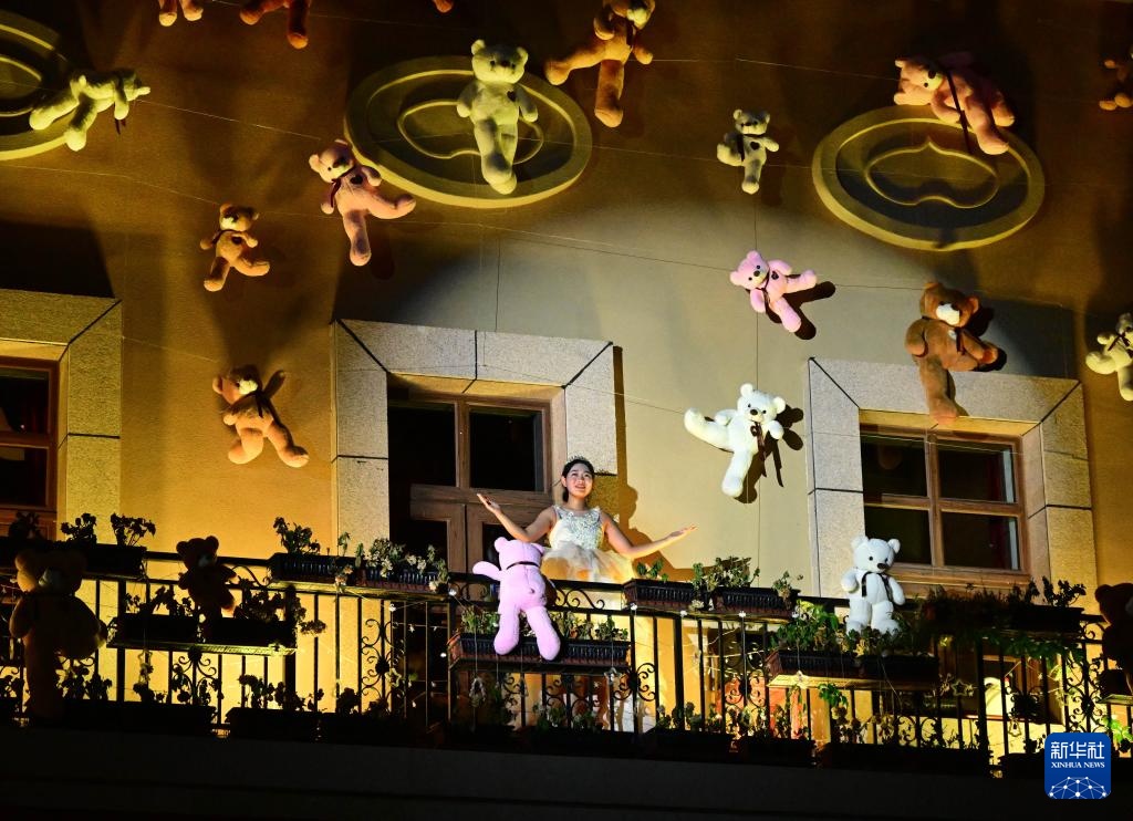 山东青岛:璀璨光影 缤纷夏夜 山东青岛:璀璨光影 缤纷夏夜