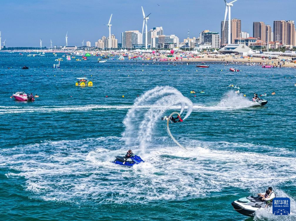 酷暑催热“清凉经济” 酷暑催热“清凉经济”