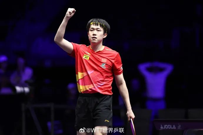 WTT美国大满贯 | 直落四局！王楚钦击败张本智和夺得男单冠军
