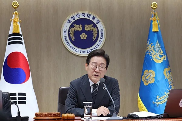 李在明支持率创新高 李在明支持率创新高