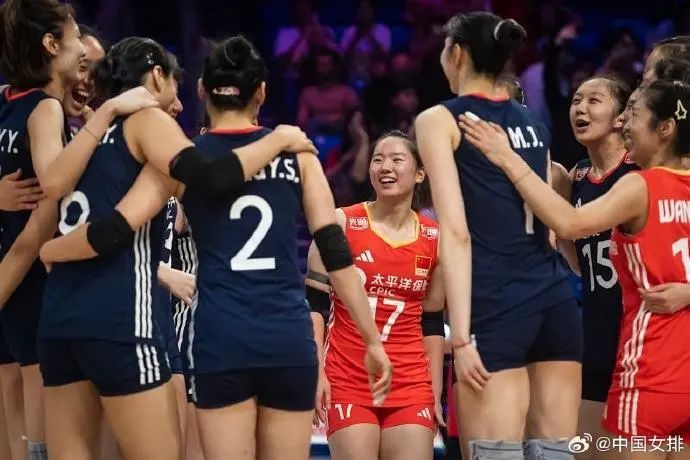 四连胜！中国女排逆转战胜美国女排