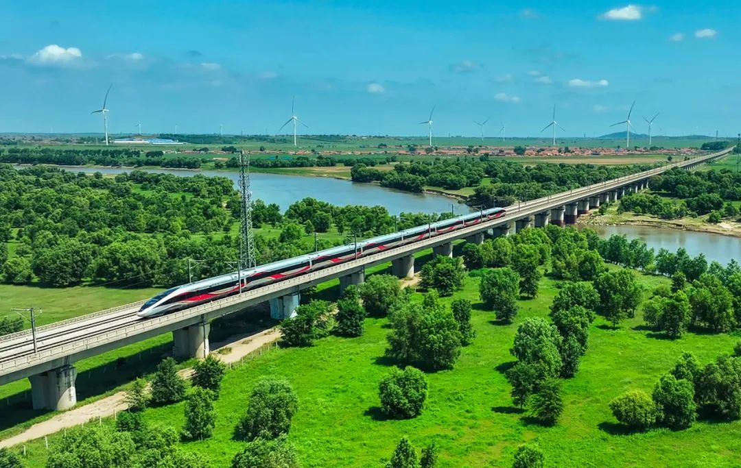 为何高铁F座如此受欢迎？