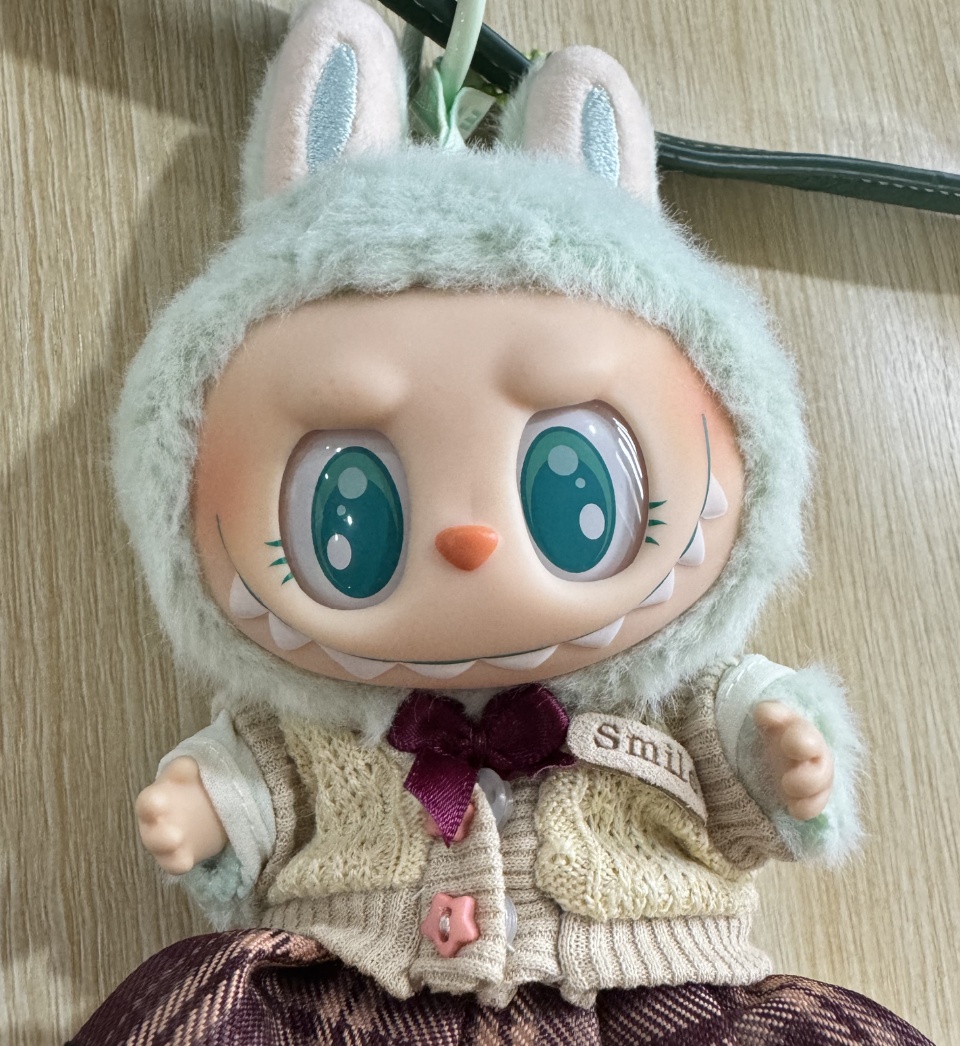 海关总署传授真假“Labubu”辨别秘诀！