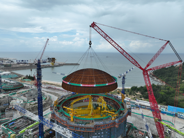 “华龙一号”陆丰核电6号机组完成穹顶吊装