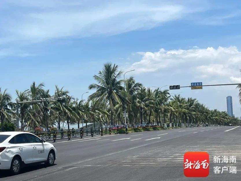 “回家多绕好几公里!”海口一路段多处禁止左转,交警回应→ “回家多绕好几公里!”海口一路段多处禁止左转,交警回应→