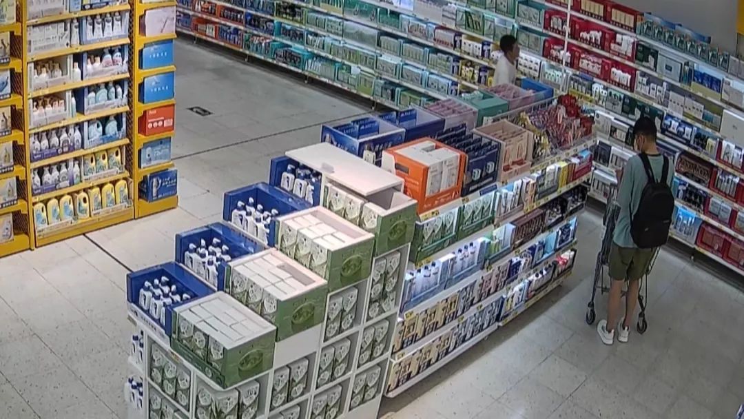 4天内疯狂作案9起！男子在多地连环盗窃，专偷同一家连锁超市