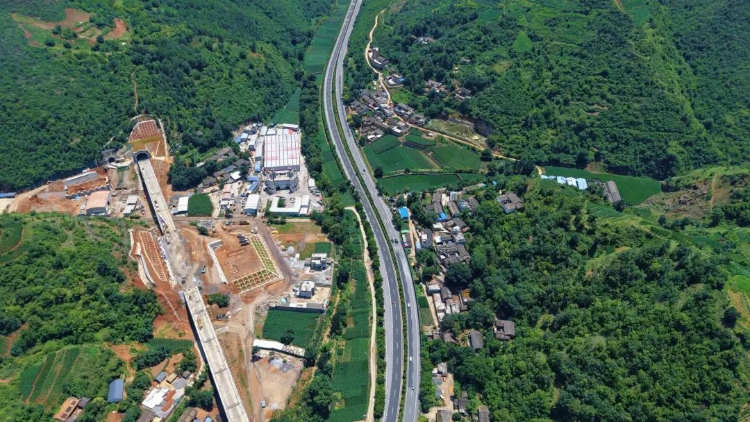 设计时速350公里！这条高铁建设取得重大突破