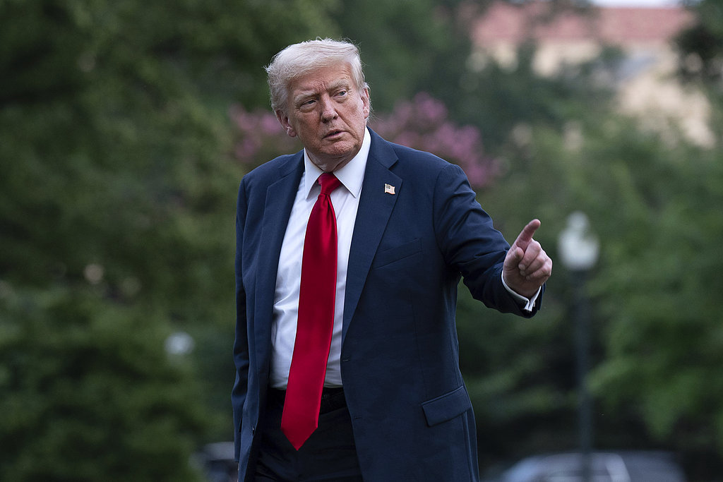 特朗普威胁将对俄罗斯征收100%关税