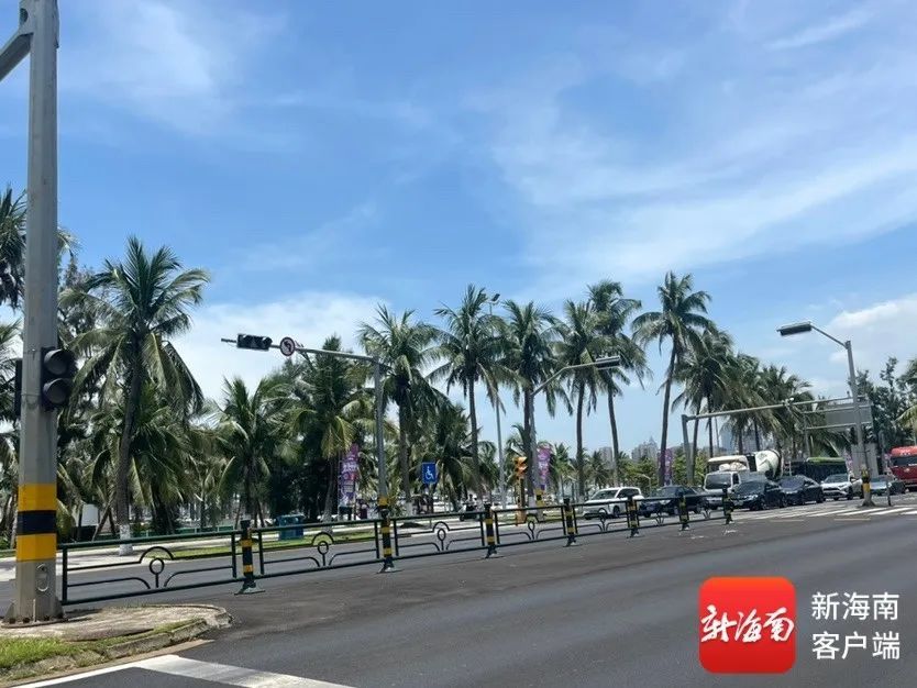 “回家多绕好几公里!”海口一路段多处禁止左转,交警回应→ “回家多绕好几公里!”海口一路段多处禁止左转,交警回应→