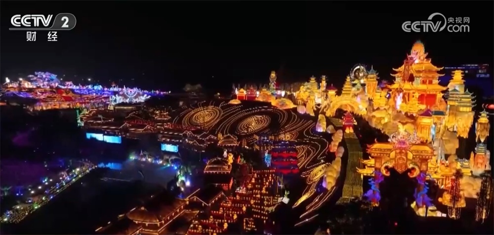 文旅市场“热”力全开成为带动消费重要引擎 “文旅+”释放强劲动能