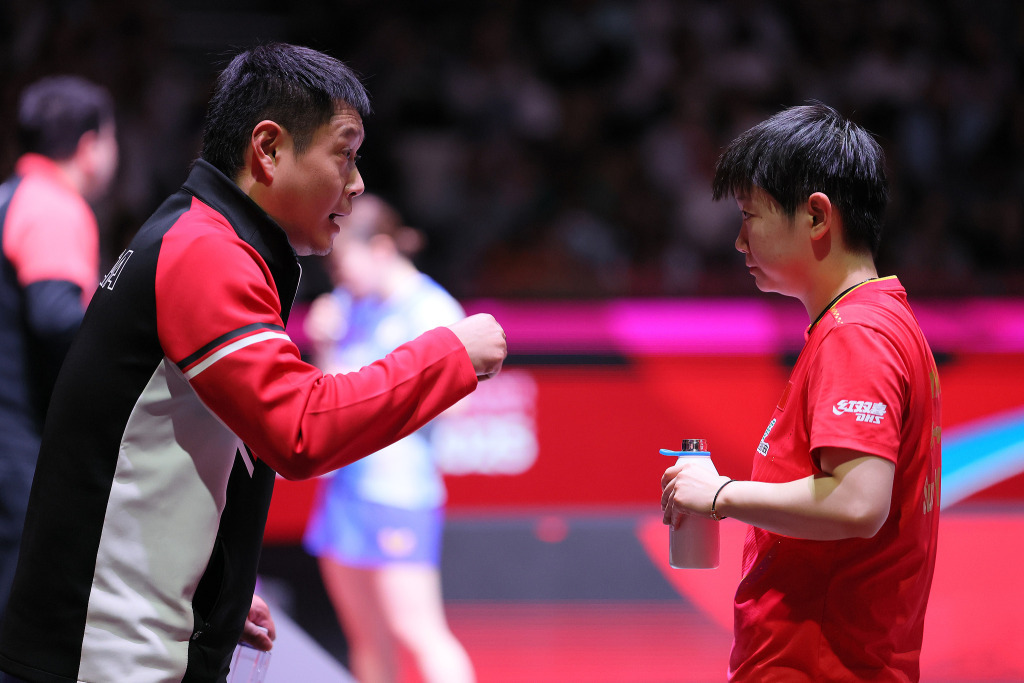 邱贻可晒孙颖莎战绩：理性看待竞技起伏，互联网非法外之地