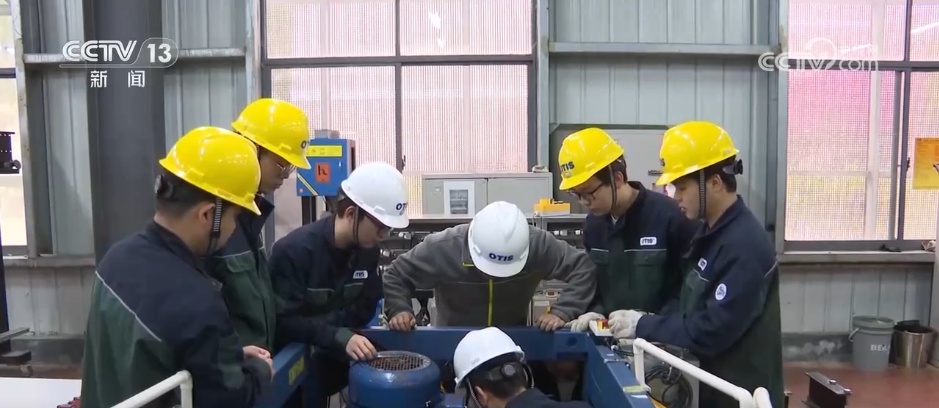 六大领域+三类群体+3000万人次 我国开展大规模职业技能培训行动 六大领域+三类群体+3000万人次 我国开展大规模职业技能培训行动