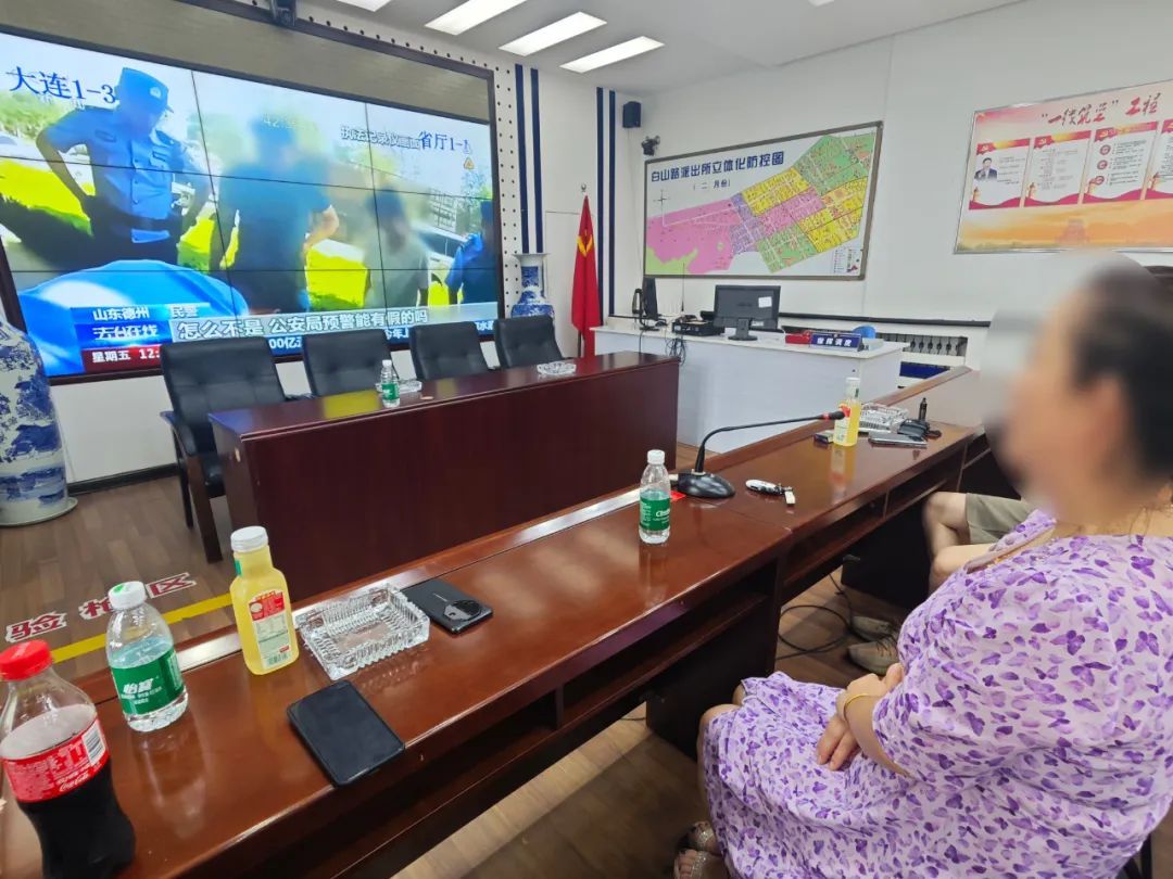 监控拍下大连街头霸气一幕，出圈了！
