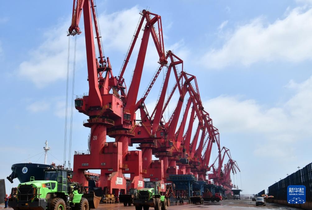 河北黄骅港今年上半年货物吞吐量稳中有增