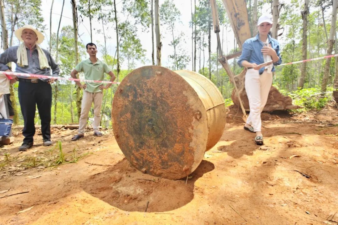 重大发现！广西一地又挖掘出千年铜鼓！