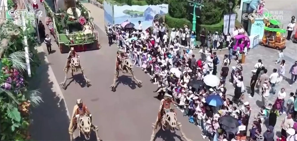 文旅市场“热”力全开成为带动消费重要引擎 “文旅+”释放强劲动能