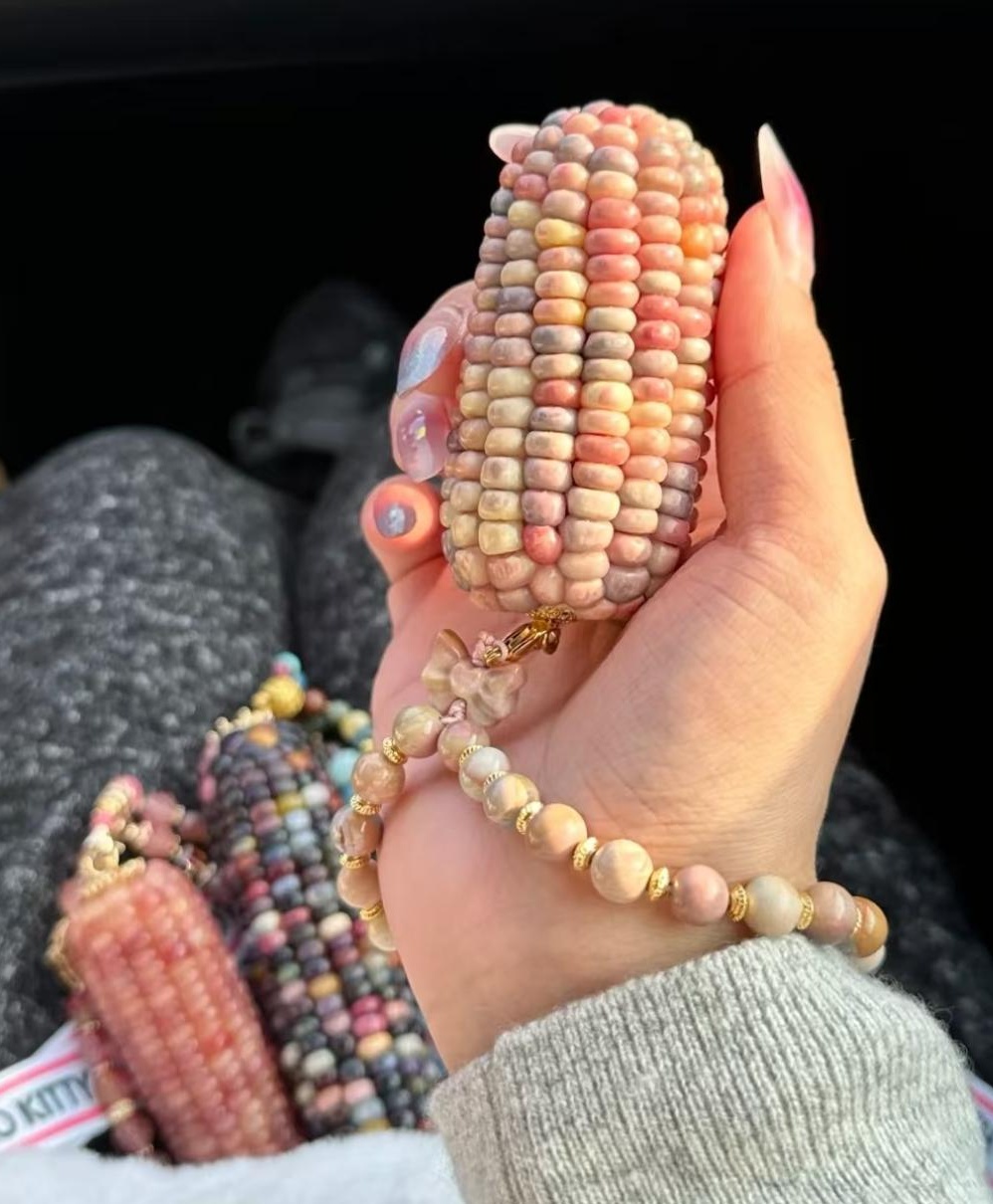 动辄上百上千，甚至上万！不少人热衷“养”根不能吃的玉米！网友:咋想的？